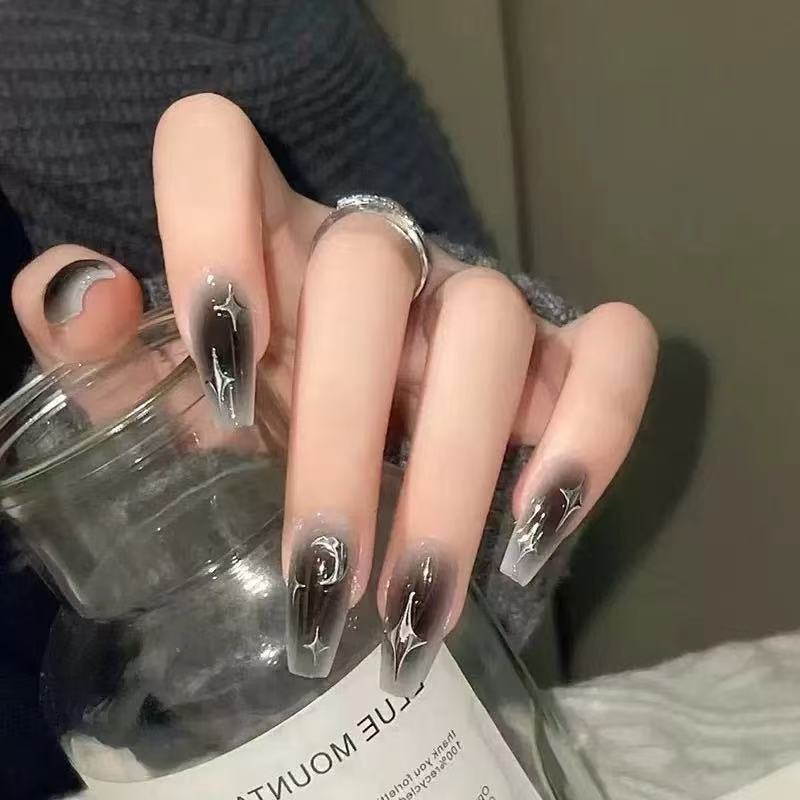 Glamorous artificial nails with rhinestone details Bowlift