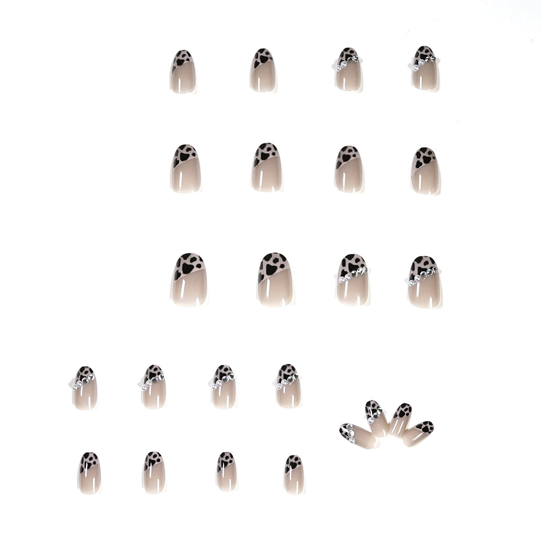 Artistic and elegant artificial nails Bowlift