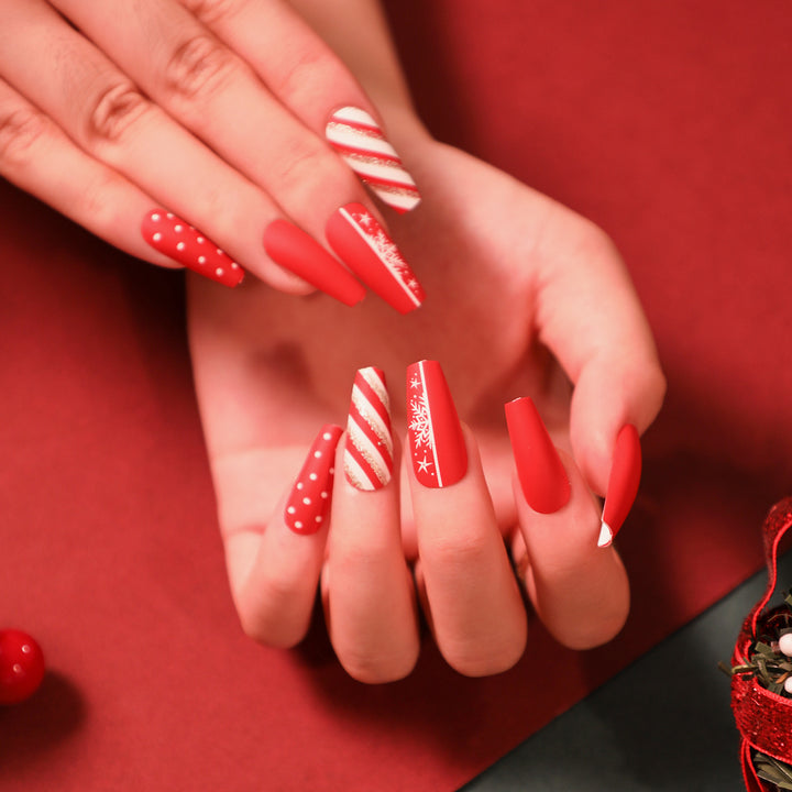 Artful Nail Extensions in Festive Design Bowlift