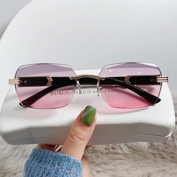 Avant-Garde Luxury Shield Sunglasses Bowlift