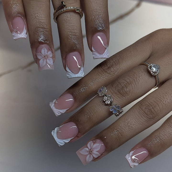 Artificial Nail Design Bowlift