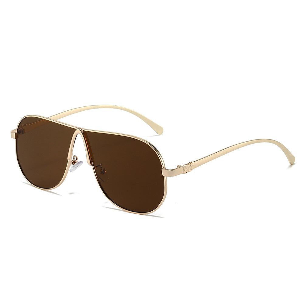 Aviator Sunglasses with Gradient Lenses Bowlift