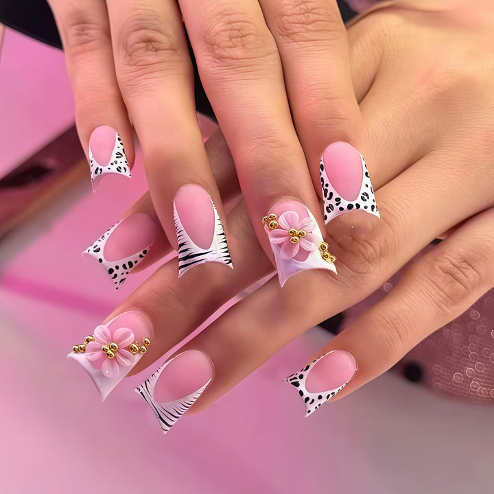 Glamorous Floral Nail Art Extensions Bowlift