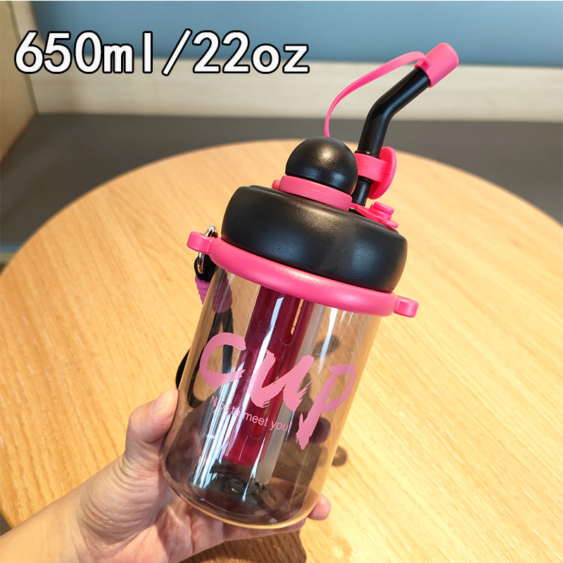 Women's drinking cup with safety lid and straw Bowlift