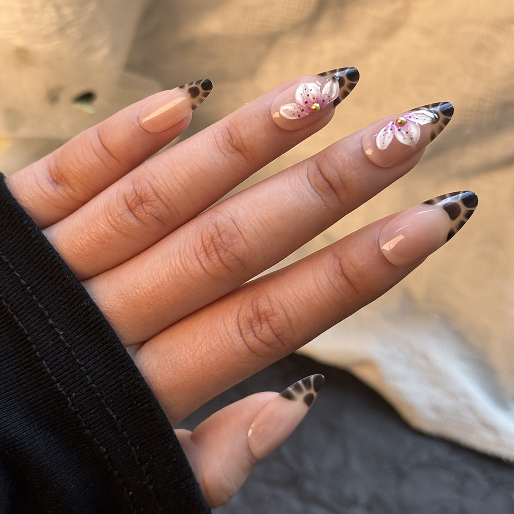 Press-On Nail Art Set Bowlift