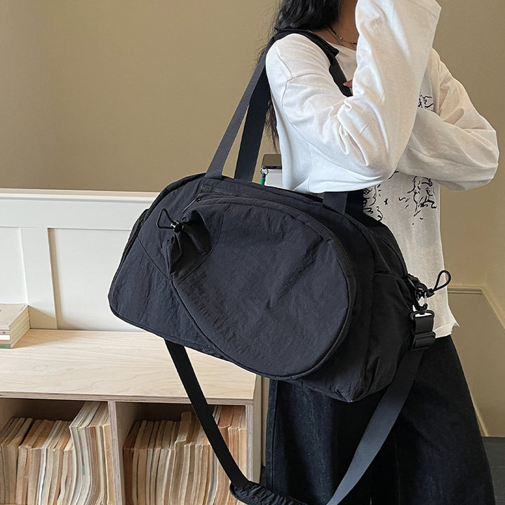 Light and Durable Sports Bag Bowlift