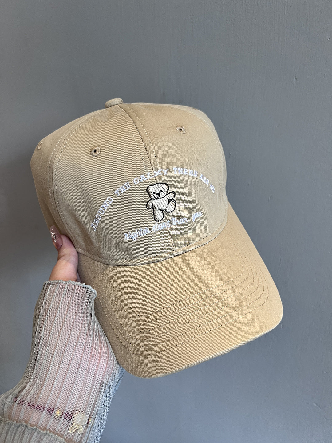 Unisex Embroidered Cap Bowlift