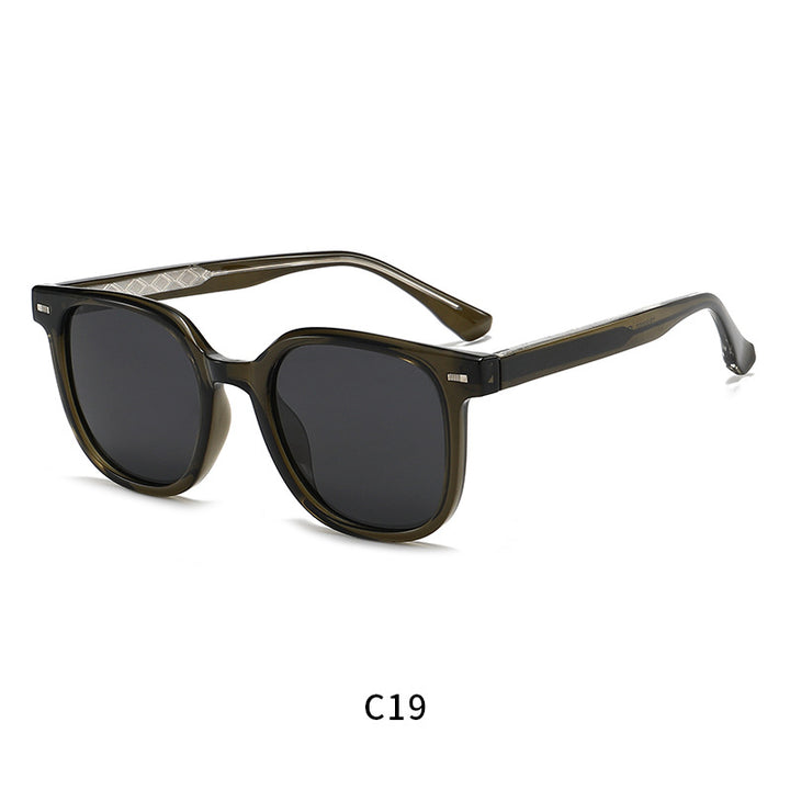 Ladies elegant sunglasses in contemporary style Bowlift