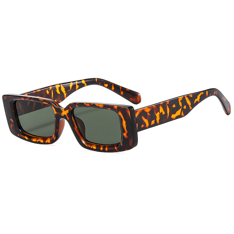 Women's fashionable sunglasses with trendy transparent frame and sporty design Bowlift