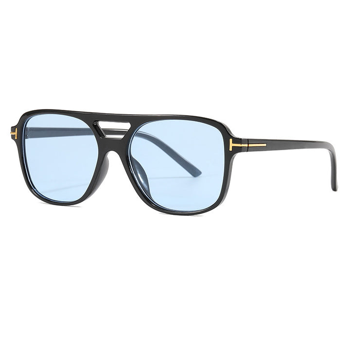 Ladies' striking sunglasses with outstanding shape Bowlift