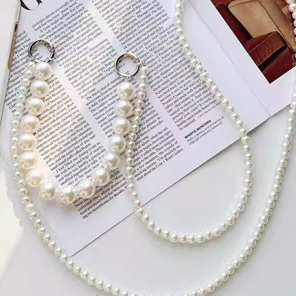 Elegant Pearl and Chain Necklace Bowlift
