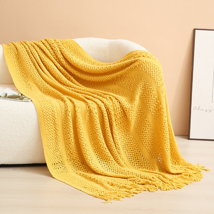 Women knitted throw blanket with fringes Bowlift