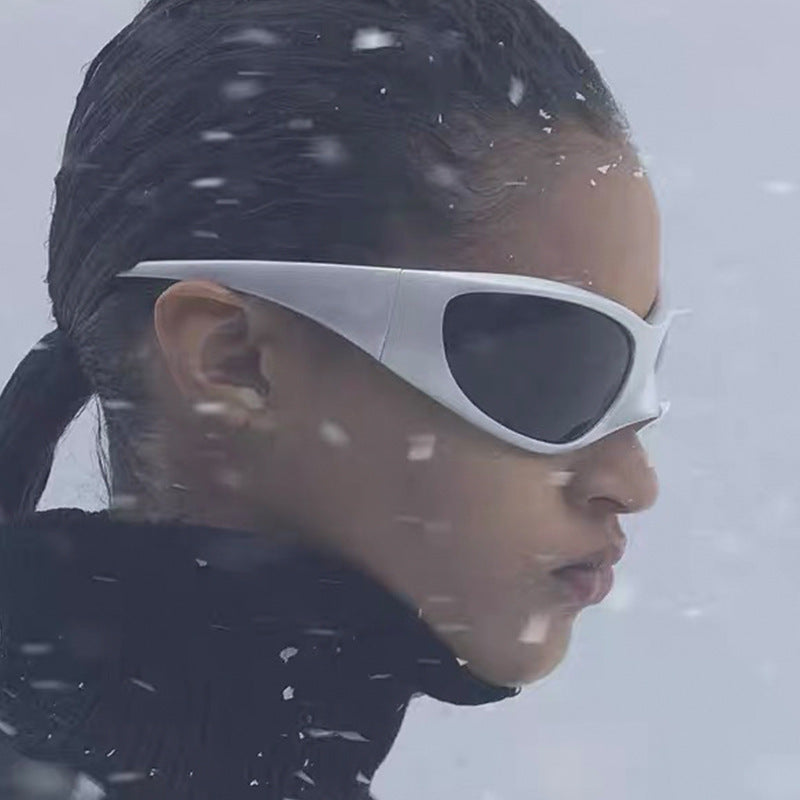 Women's Sporty Sunglasses with Aerodynamic Design Bowlift