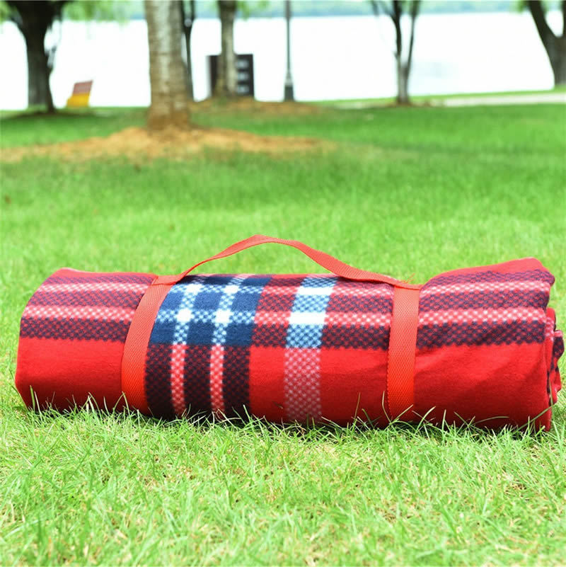 Ladies practical outdoor picnic blanket Bowlift