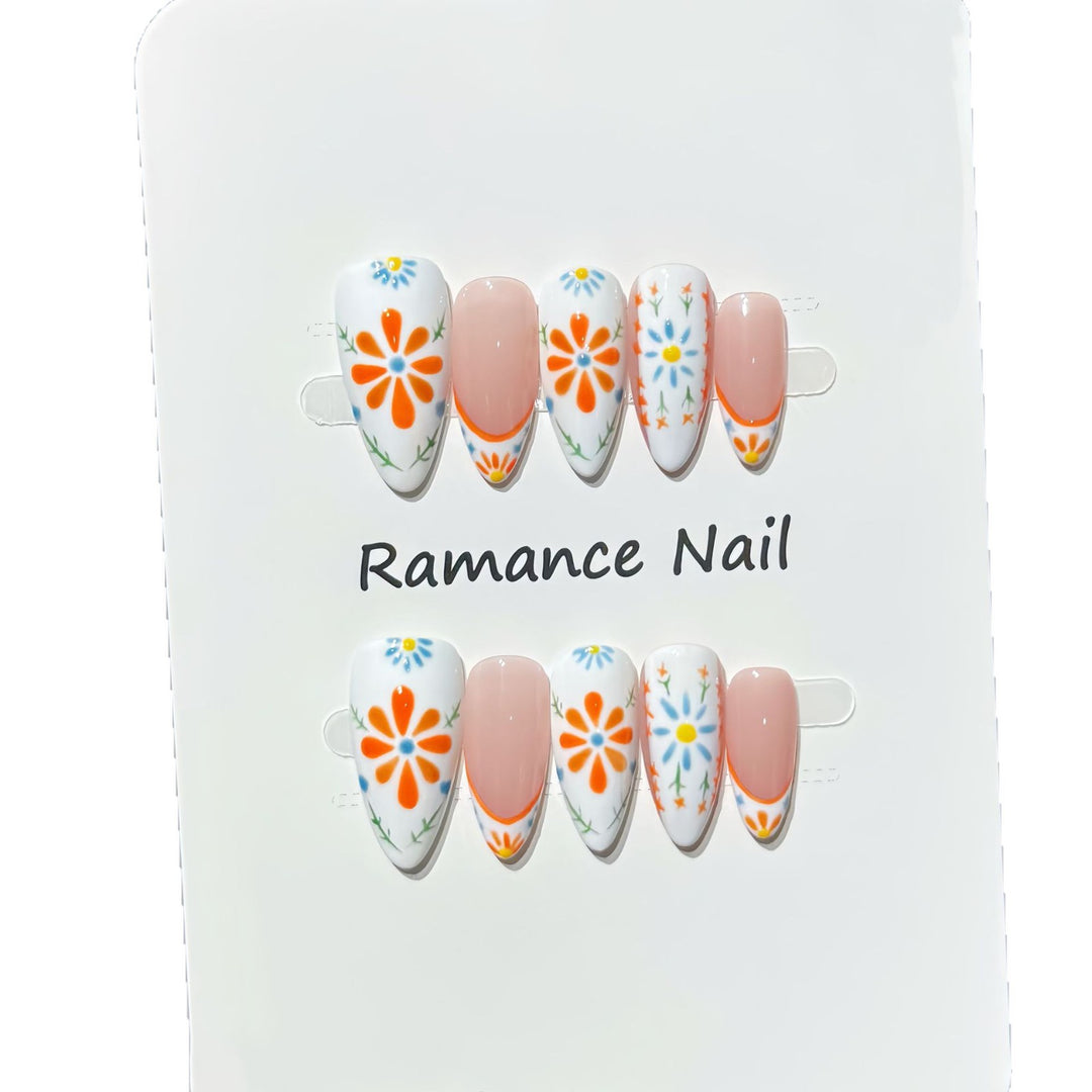 Floral Themed Press-On Nail Art Set Bowlift