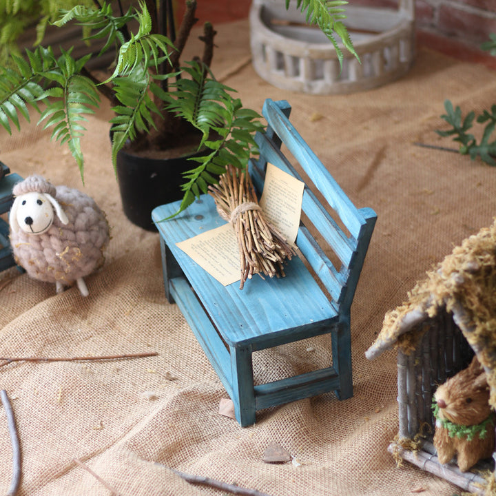 Miniature wooden chair Bowlift