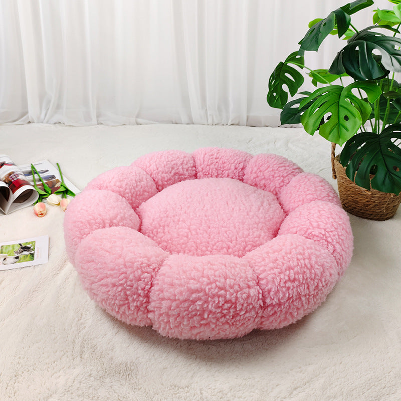 Cozy Sherpa dog Nest