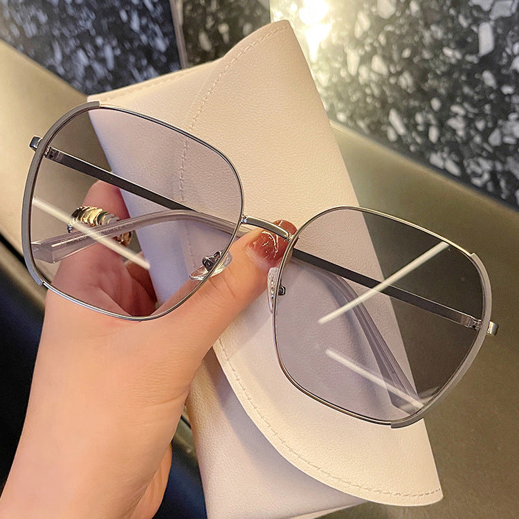 Women's large square sunglasses with high-quality metal frame Bowlift