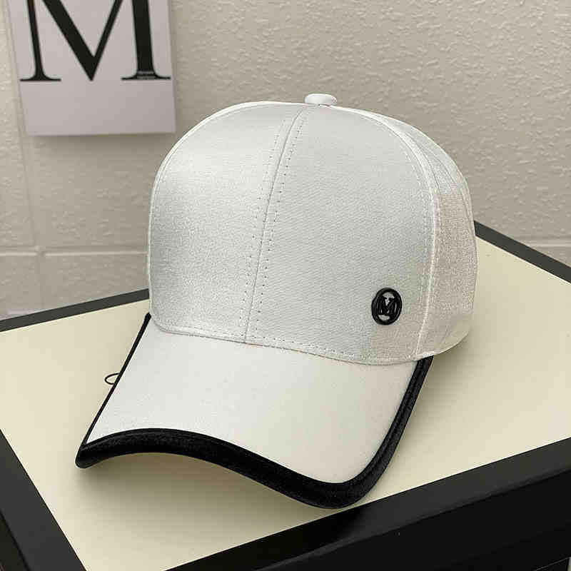 Women's Shiny Satin Baseball Cap Bowlift