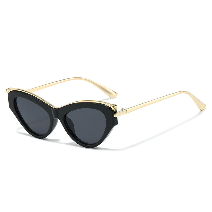 Glamorous Cat-Eye Sunglasses with Gradient Lenses Bowlift