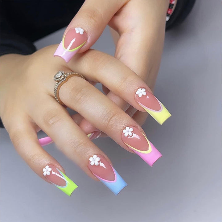Artificial nails with floral designs Bowlift