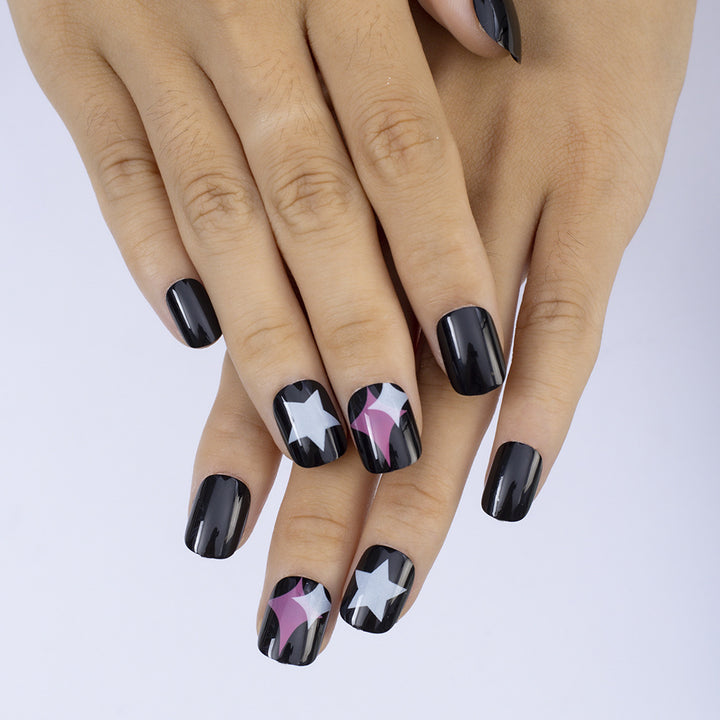 Art nails with creative star design Bowlift