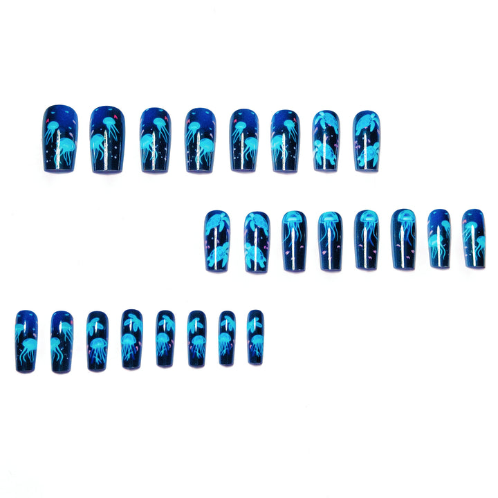 Artificial nails with luminous underwater motif Bowlift