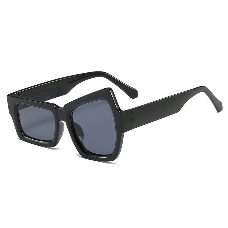 Women's square sunglasses with modern, minimalist design Bowlift