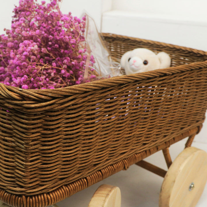 Handcrafted toy cart Bowlift