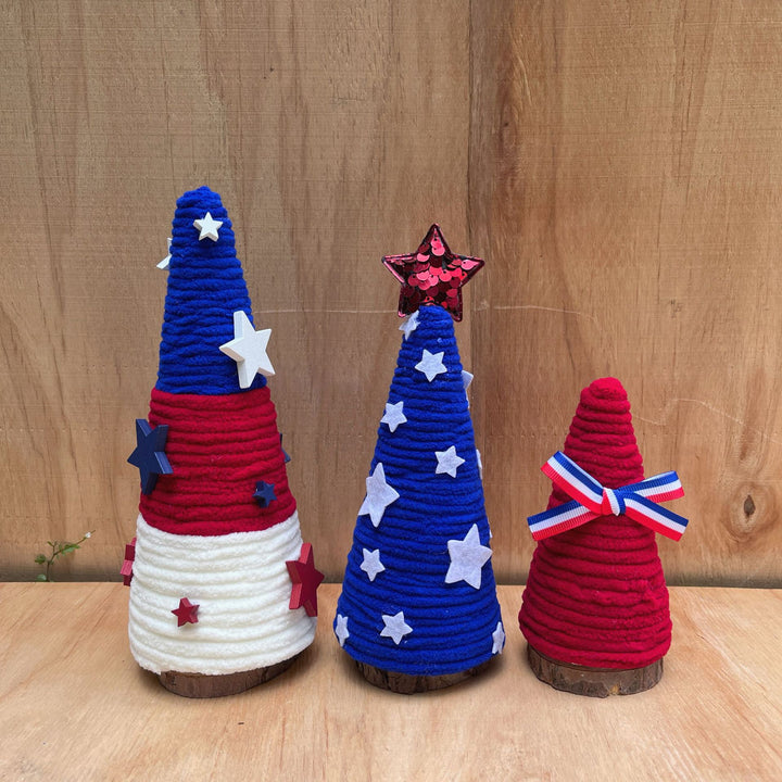 Unisex decorative table figure crocheted tree made of yarn with wooden base and star tip Bowlift