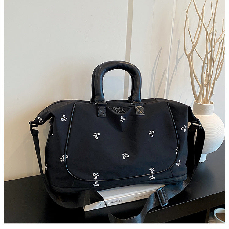 Sporty Shoulder Bag Bowlift