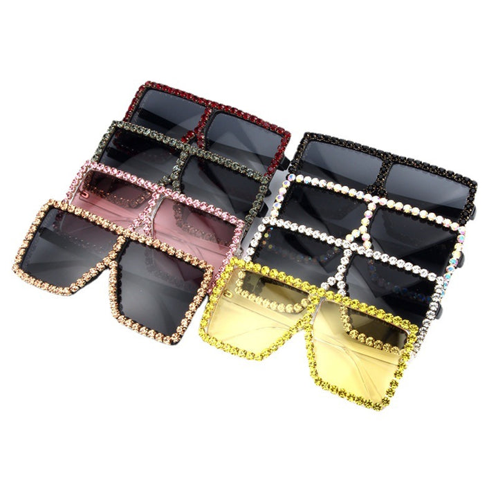 Women's oversized sunglasses with sparkly crystal frame Bowlift