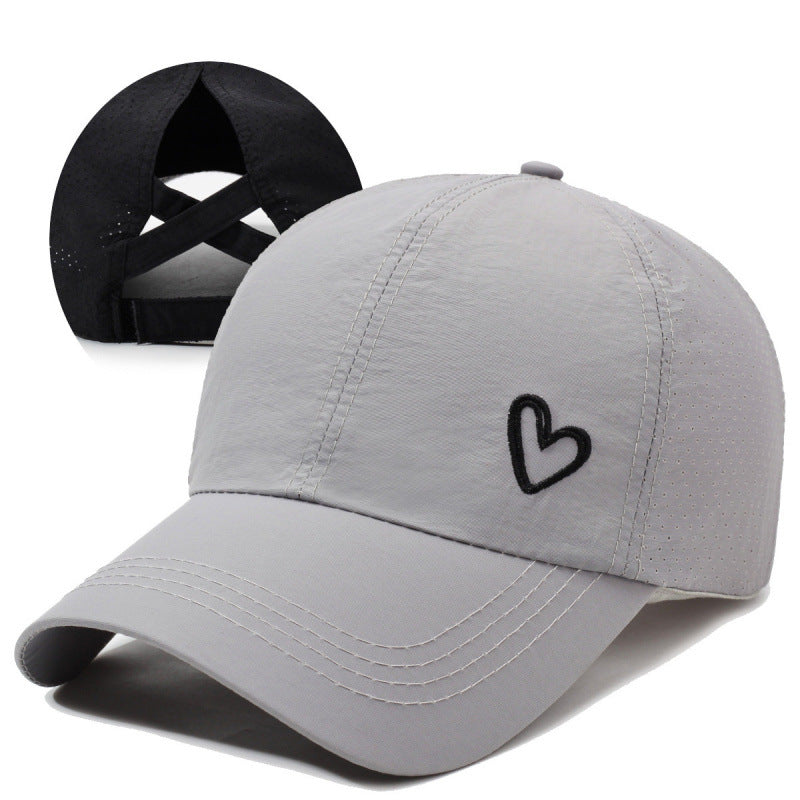 Women’s Sporty Baseball Cap Bowlift