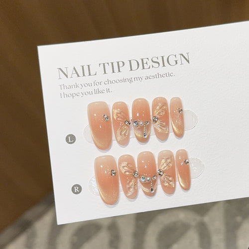 Artificial nail tips with elegant floral details Bowlift