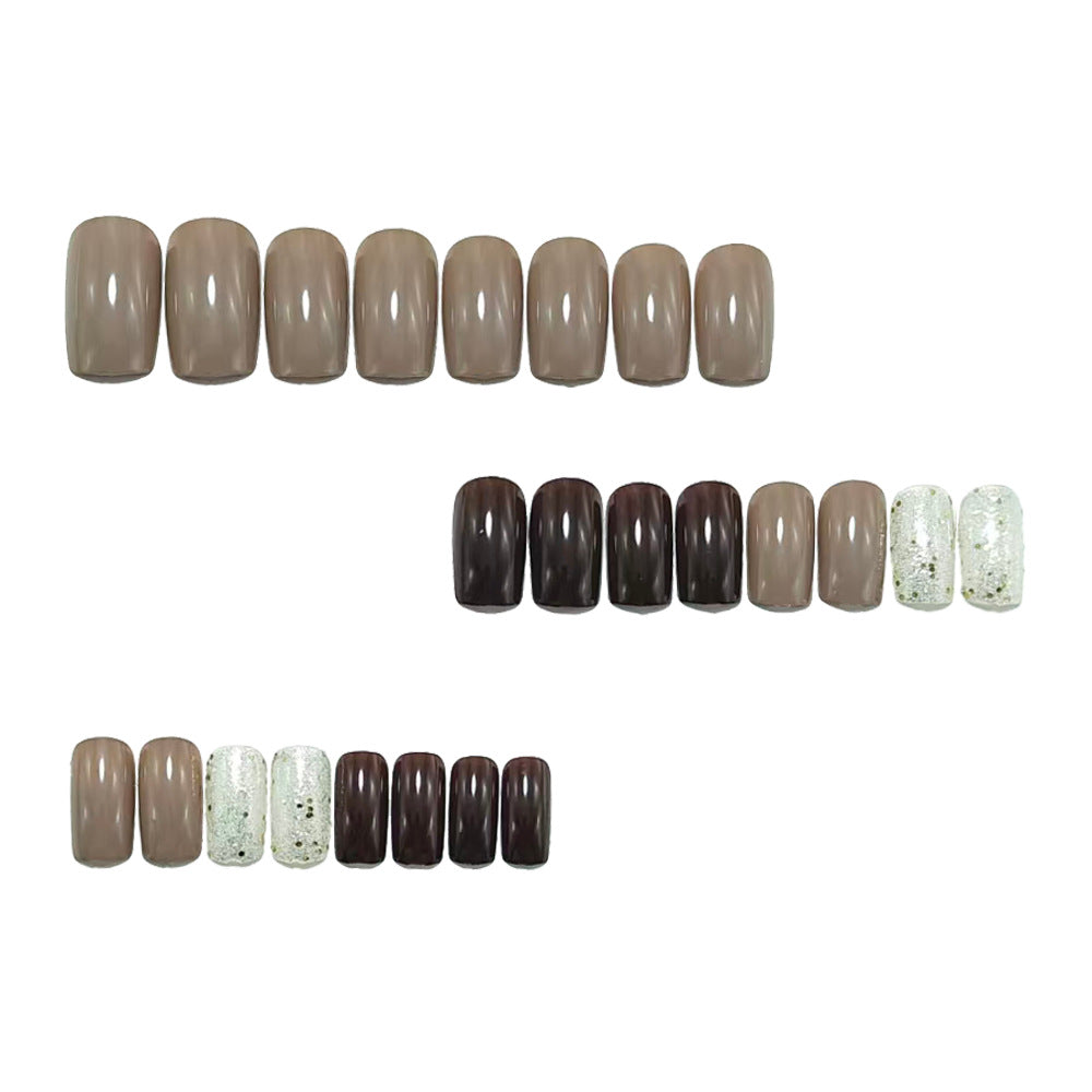 Shiny artificial nails with gold accents Bowlift