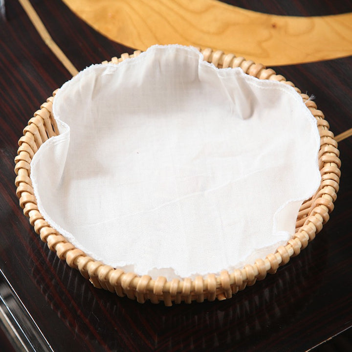 Ladies braided basket with removable inner lining Bowlift