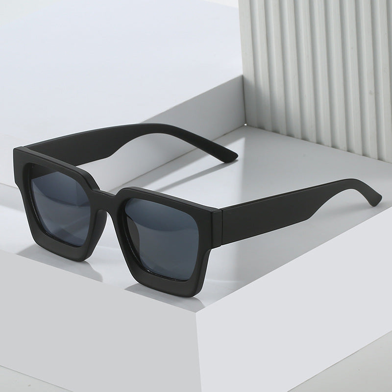 Stylish Oversized Square Frame Sunglasses Bowlift
