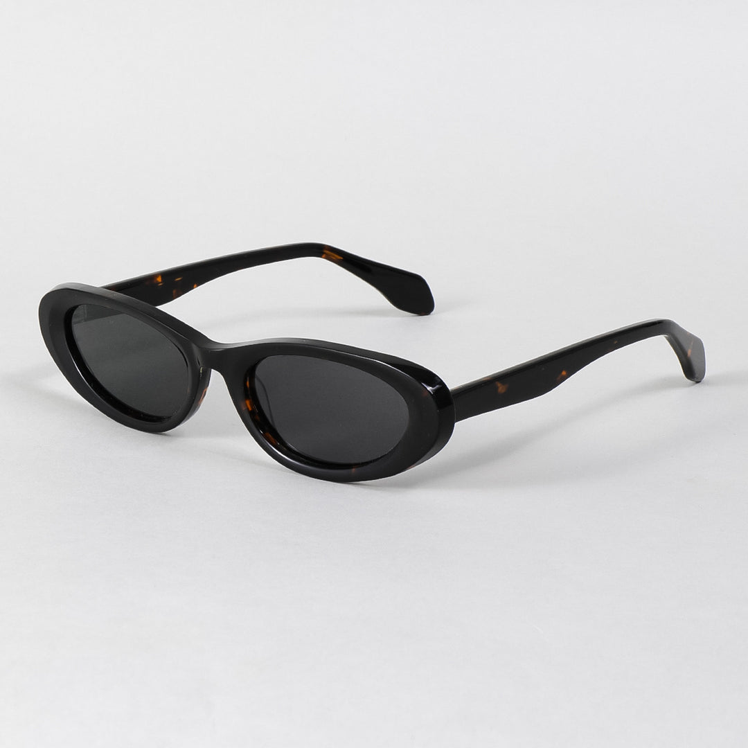 Ladies Designer Sunglasses in Modern Oval Design Bowlift
