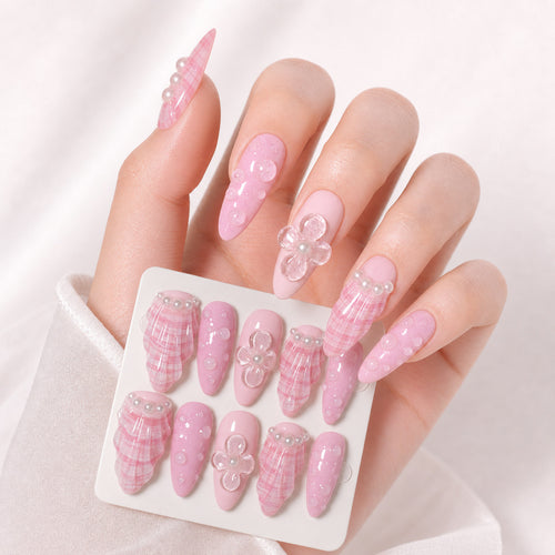 Decorative Press-On Nail Set with Floral Accents Bowlift