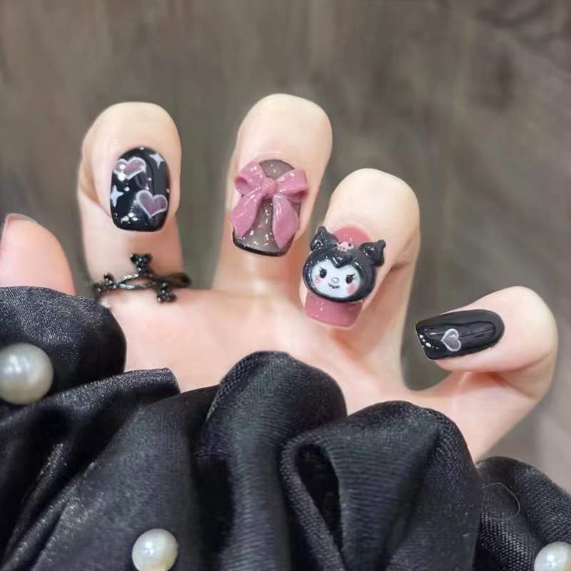 Nail art set with playful designs and 3D accents Bowlift