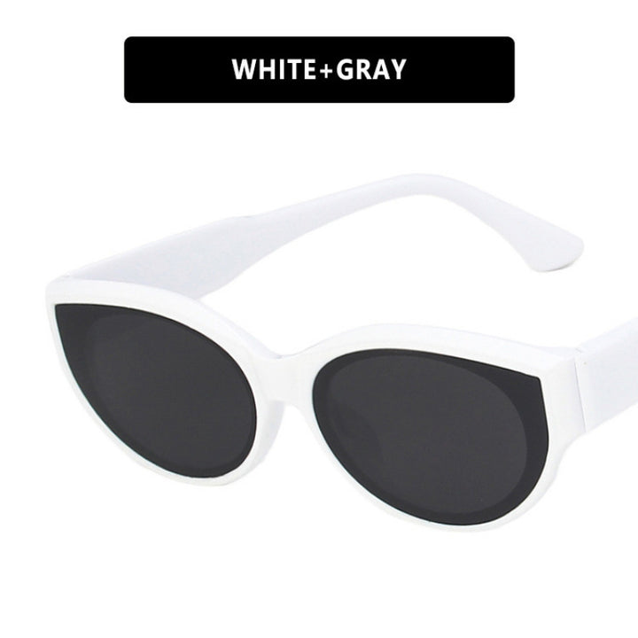 Women Cat-Eye Sunglasses with striking pattern Bowlift
