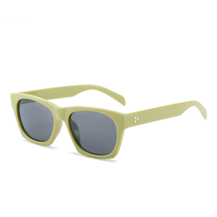 Retro-Inspired Chunky Sunglasses Bowlift