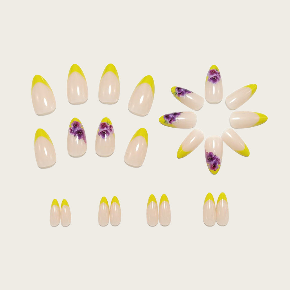 Nail art with playful flower and gradient color design Bowlift