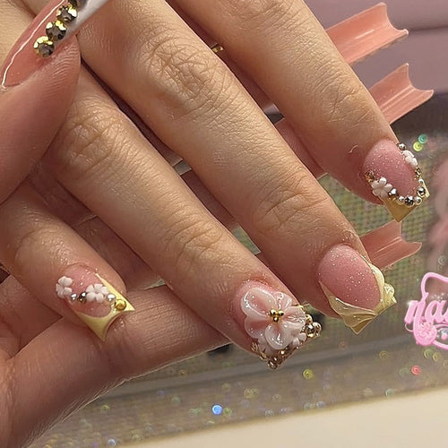 Elegant Floral Press-On Nail Art Set Bowlift