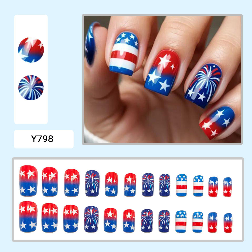 Artificial Nails in the Patriotic Design Bowlift