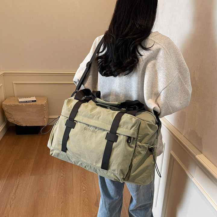 Athletic Duffel Bag With Durable Material And Ample Storage Bowlift