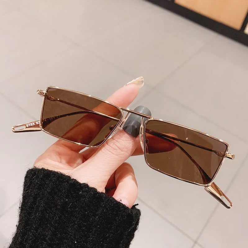 Fashionable sunglasses with rectangular metal frame Bowlift