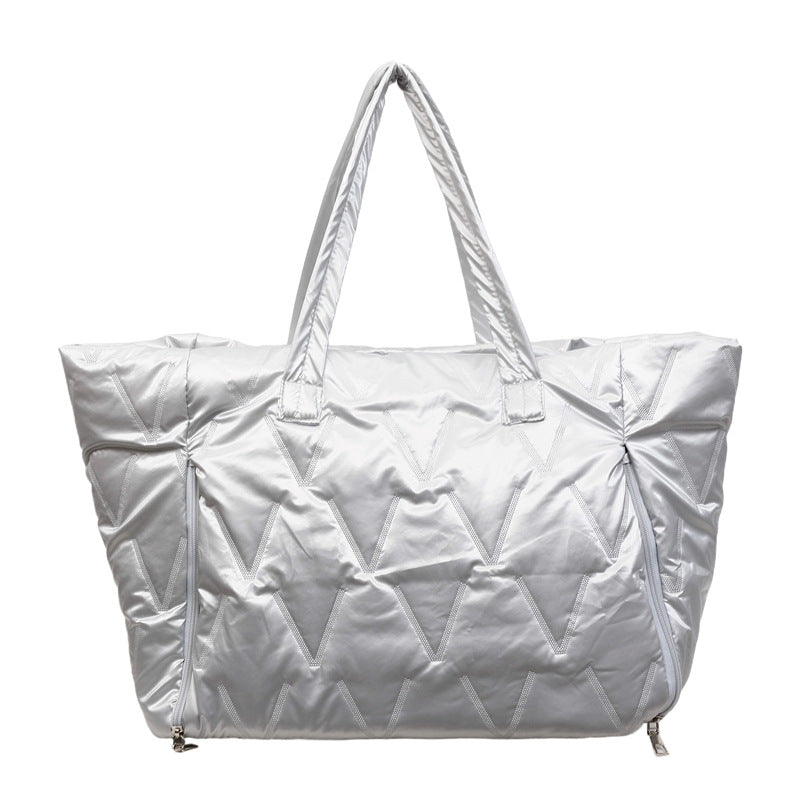 Practical Travel Bag With Structured Outer Material Bowlift