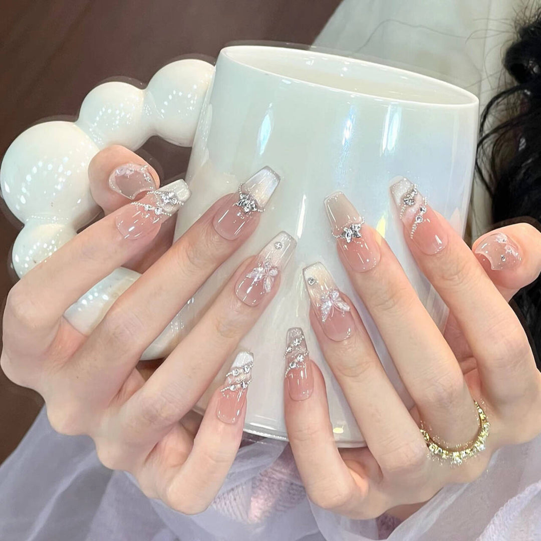 Decorative Rhinestone-Embellished Stiletto Nail Extensions Bowlift