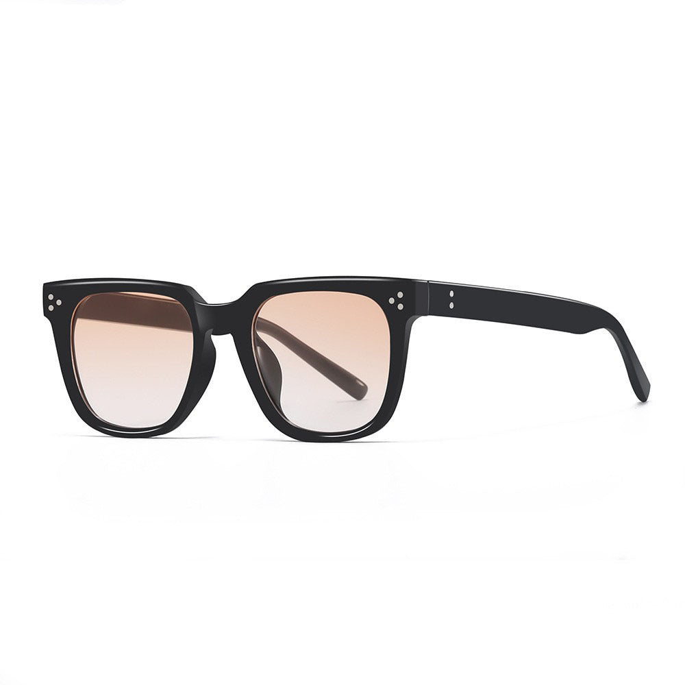 Ladies fashionable sunglasses with sturdy frame and UV protection Bowlift